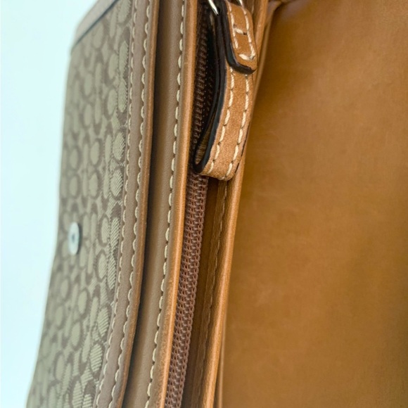Coach Signature Shoulder Bag and Wallet - Picture 10 of 10